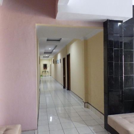 Bahari Family Hotel Bitung Ngoại thất bức ảnh
