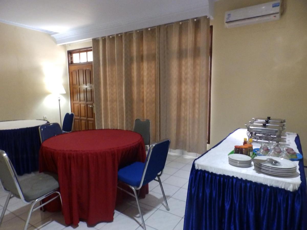 Bahari Family Hotel Bitung Ngoại thất bức ảnh