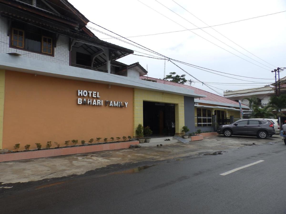 Bahari Family Hotel Bitung Ngoại thất bức ảnh