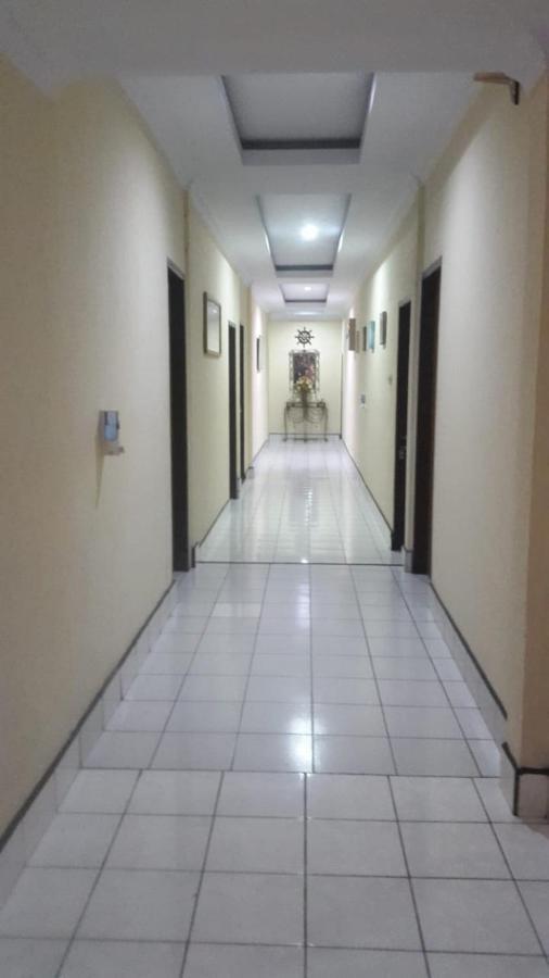 Bahari Family Hotel Bitung Ngoại thất bức ảnh